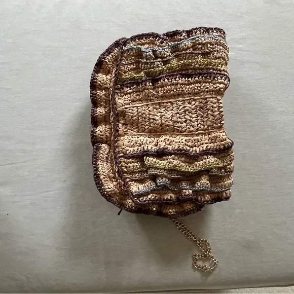 Anthropologie Maeve Natural Ruffle Clutch NWT - Picture 2 of 3